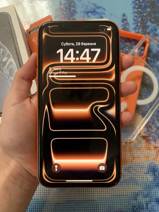 Iphone XR в корпусі Iphone 17 Pro, 128 gb, Neverlock