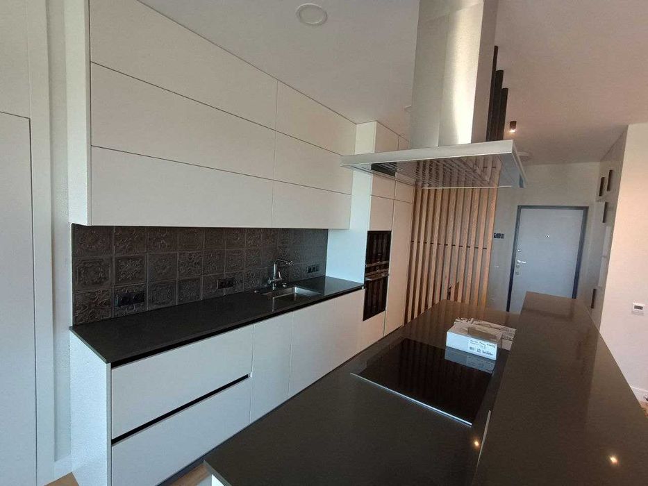 3 кімнатна Туманяна 15а Русанівка метро Лівобережна VIP ремонт 143мкв