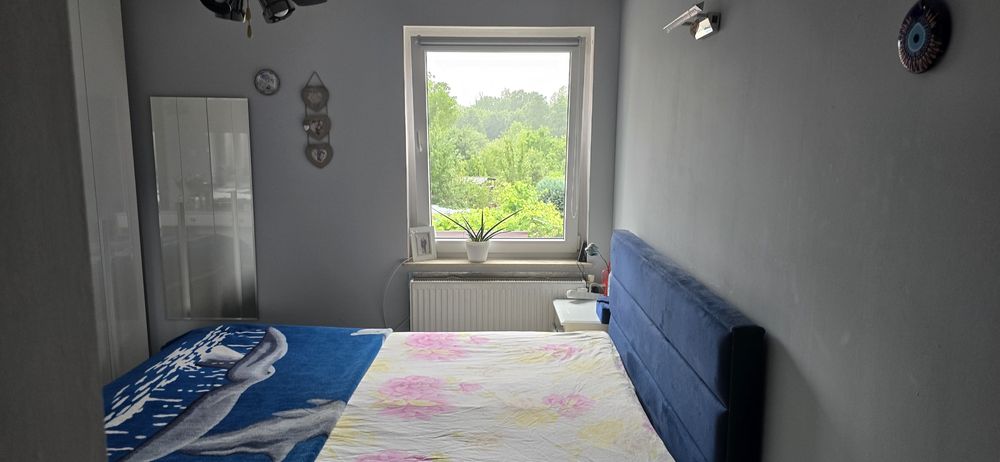 Nowa cena. Sprzedam mieszkanie 4 pokoje (pół domu, 76m2 + 7 arów własn