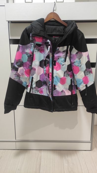 Куртка жіноча лижна