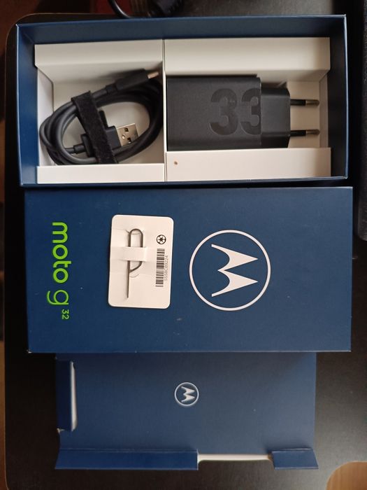 Зарядное устройство Motorola G32