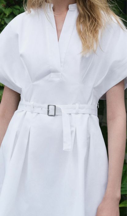 Вишукана сукня zara.