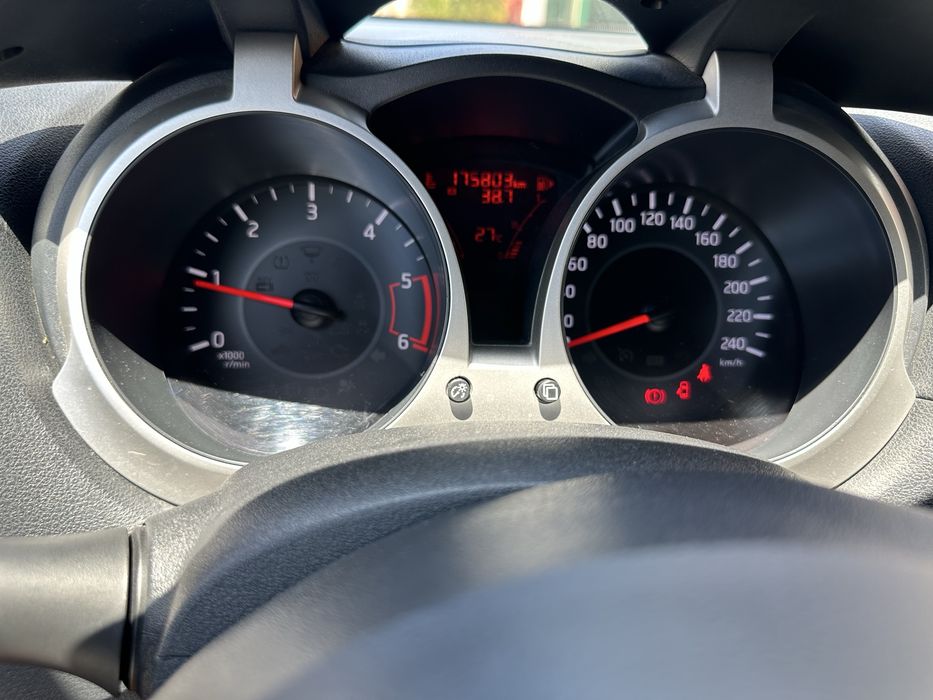 Nissan juke camera  marcha tras gps + extras