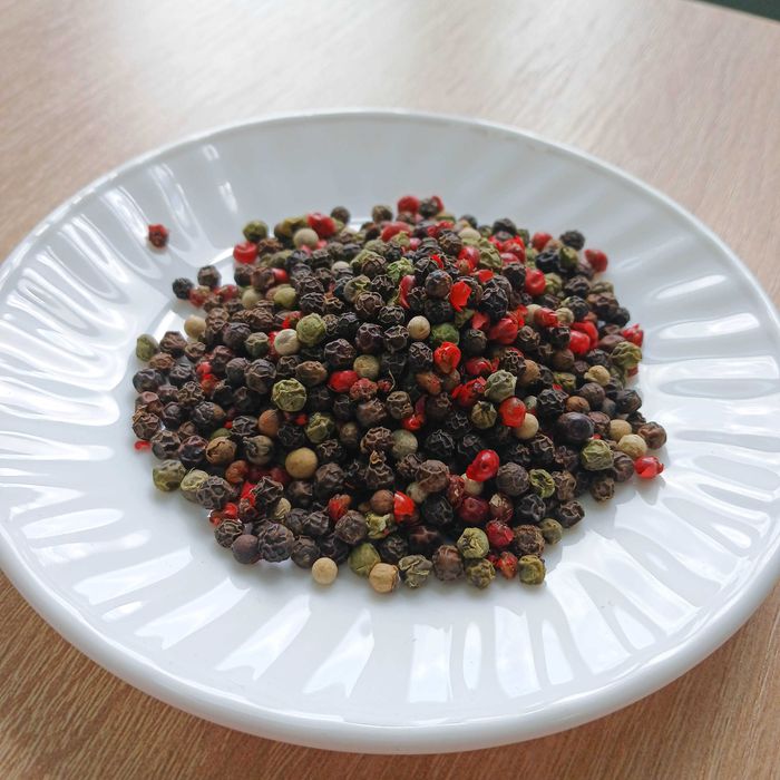 Перець горошком СУМІШ 4 видів - ЕКСТРА АРОМАТНИЙ 0,5 kg