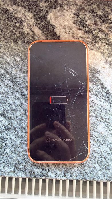 iPhone 13 PRO uszkodzony