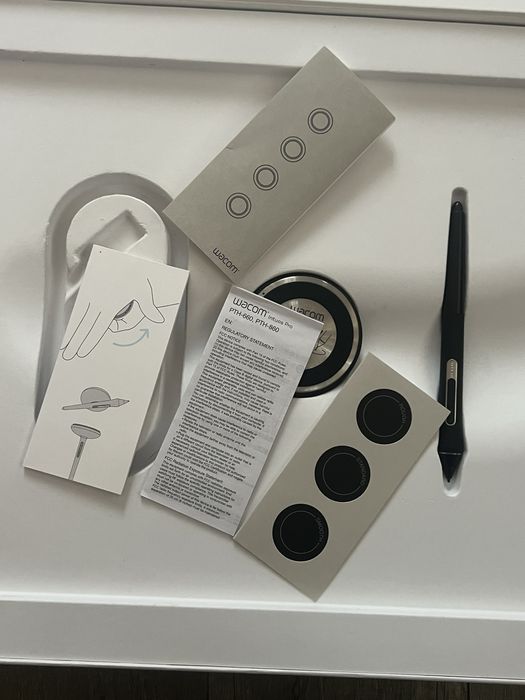 Wacom Intuos Pro  PTH-860