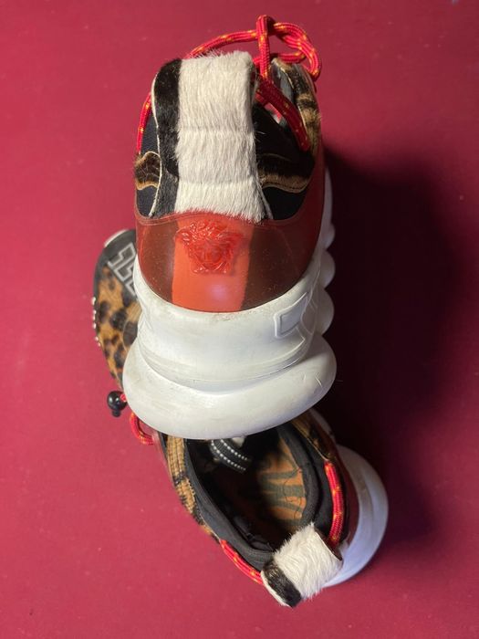 Продам Versace Chain Reaction