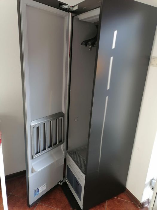 Samsung AirDresser Szafa Parowa