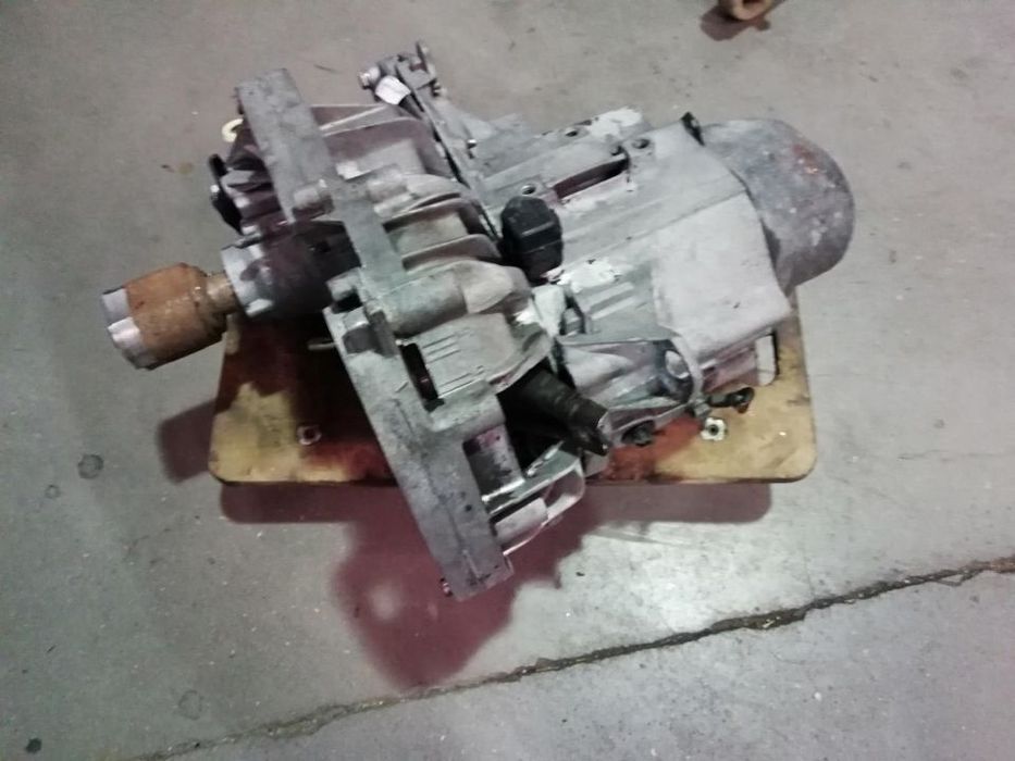 Caixa de velocidades - Clio I 1.9d  ( JB1104)