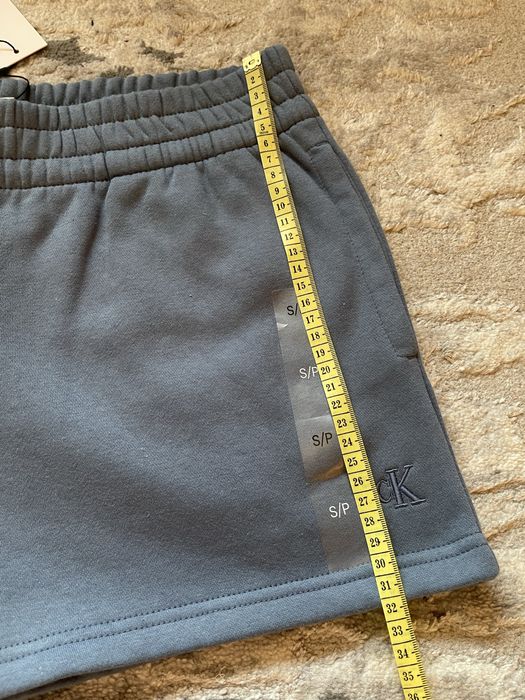 Продам жіночі шорти