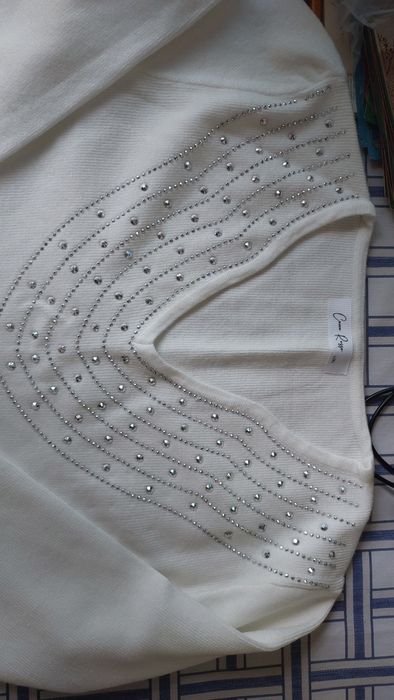 Кофта с длинным рукавом. Чорна та біла .