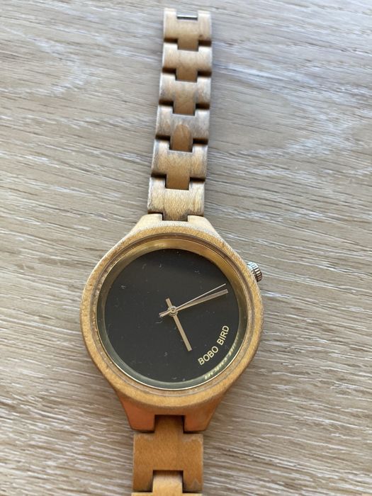 Zegarek z bambusową bransoletą