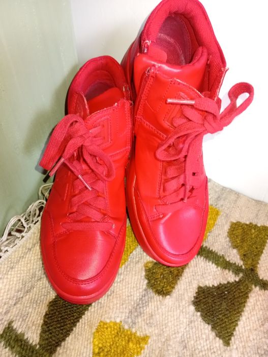 Buty sportowe na koturnie Vans, sneakersy