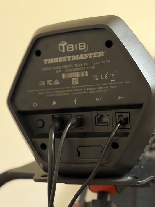 База Thrustmaster T818