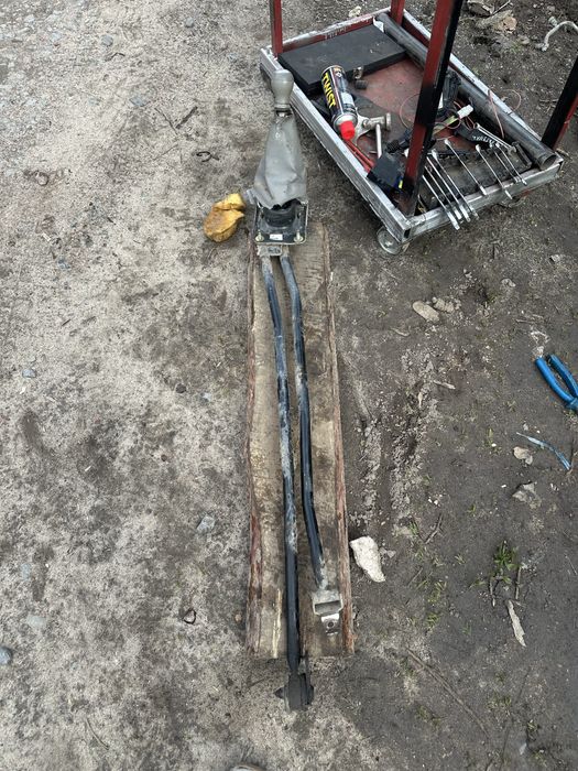 Кулиса рычаг кпп мазда премаси