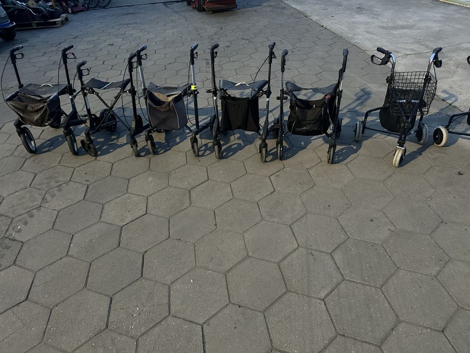 Chodzik inwalidzki czterokolowy