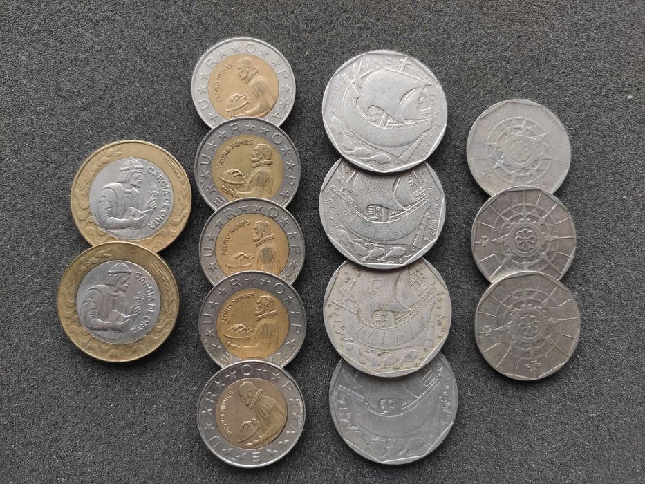 Conjunto de Moedas de 20$, 50$, 100$ e 200$