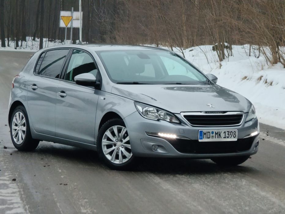 Peugeot 308 1.2 Benzyna 130 km Manual Serwis Dwa Klucze Kamera cofania