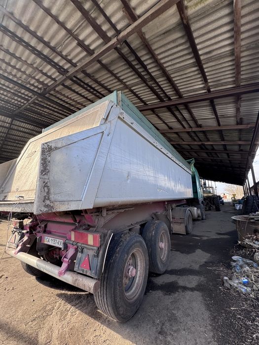 ПРОДАМ Сідельний тягач Volvo F12 у комплекті з напівпричепом.