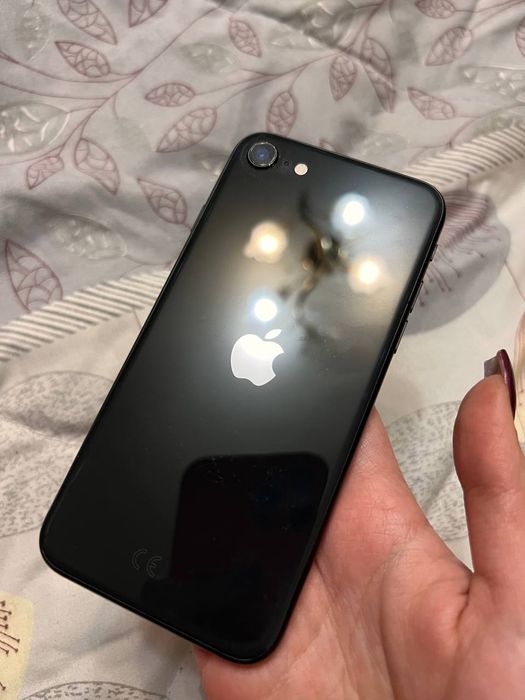 Iphone SE 2020 128 гб