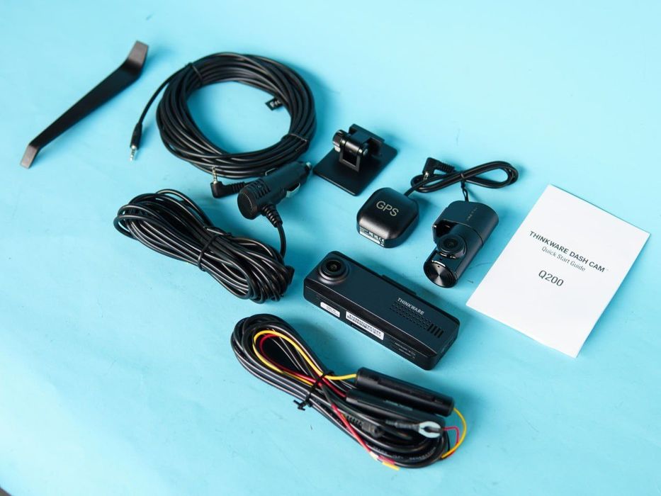 Видеорегистратор Thinkware Q200 с двумя камерами: 2K QHD и 1080p (с ра