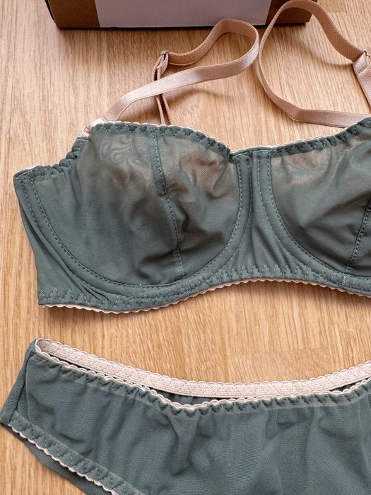 Комплект нижнего белья, бюстгалтер OYSHO 75В, S