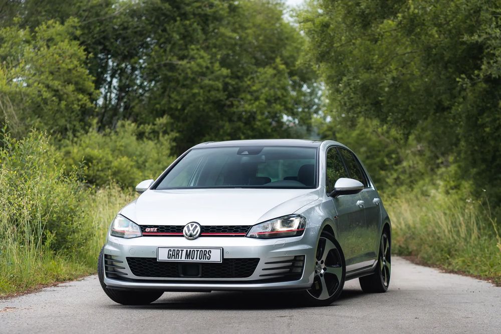 VW Golf GTI Performance BlueMotion DSG