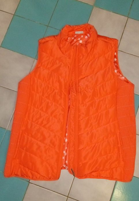 Жилетка женская на молнии, 48-50 размер