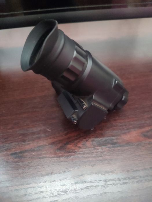 монокуляр NRP NVG 10