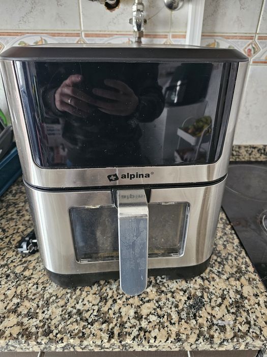 Airfryer Alpina em estado razoável