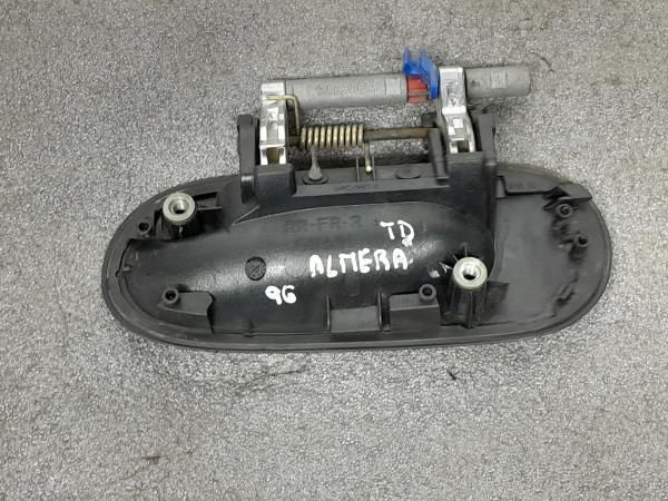 Puxador porta trás direito NISSAN Almera I Sedan (N15)