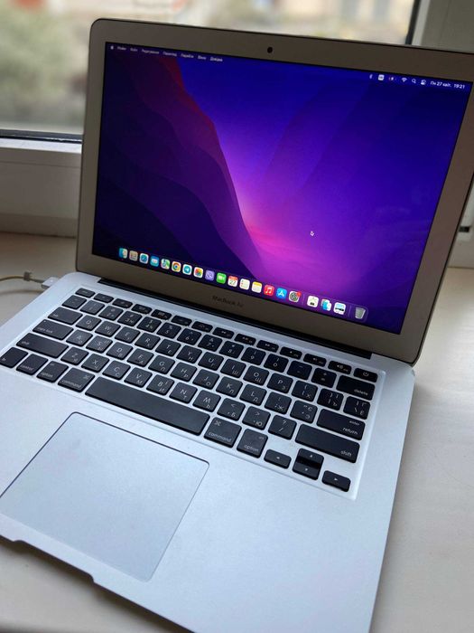 MacBook Air 13 128 у дуже хорошому стані