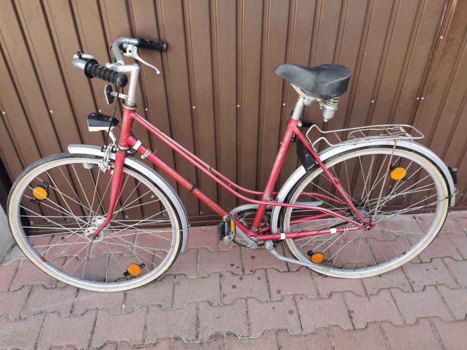 Retro rower damka czerwony