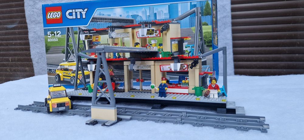 Lego city Dworzec 60050 city station