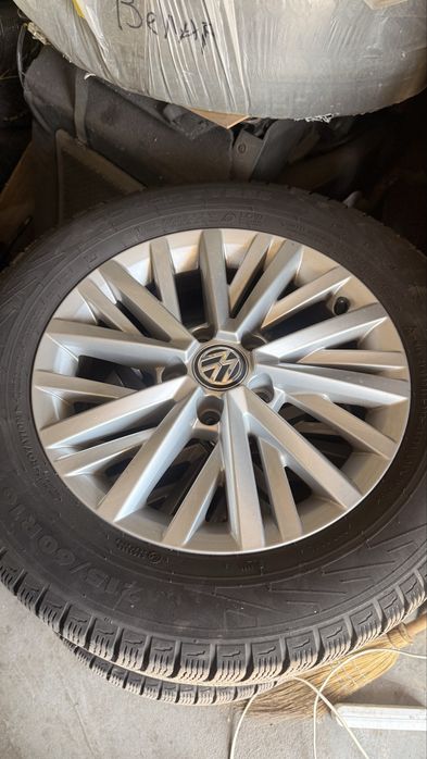 Продам комплект дисков Volkswagen Golf Jetta Passat T-Roc R16 5*112 Резина 215/60