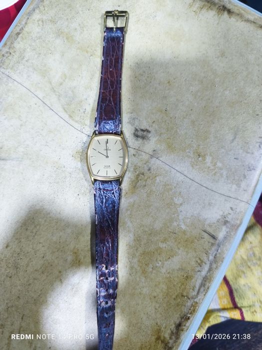 Relógio Omega banhado a ouro