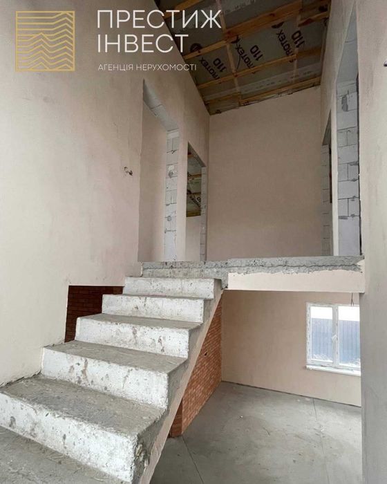 Продаж капітального 2-поверхового цегляного будинку можна під ЄОселю