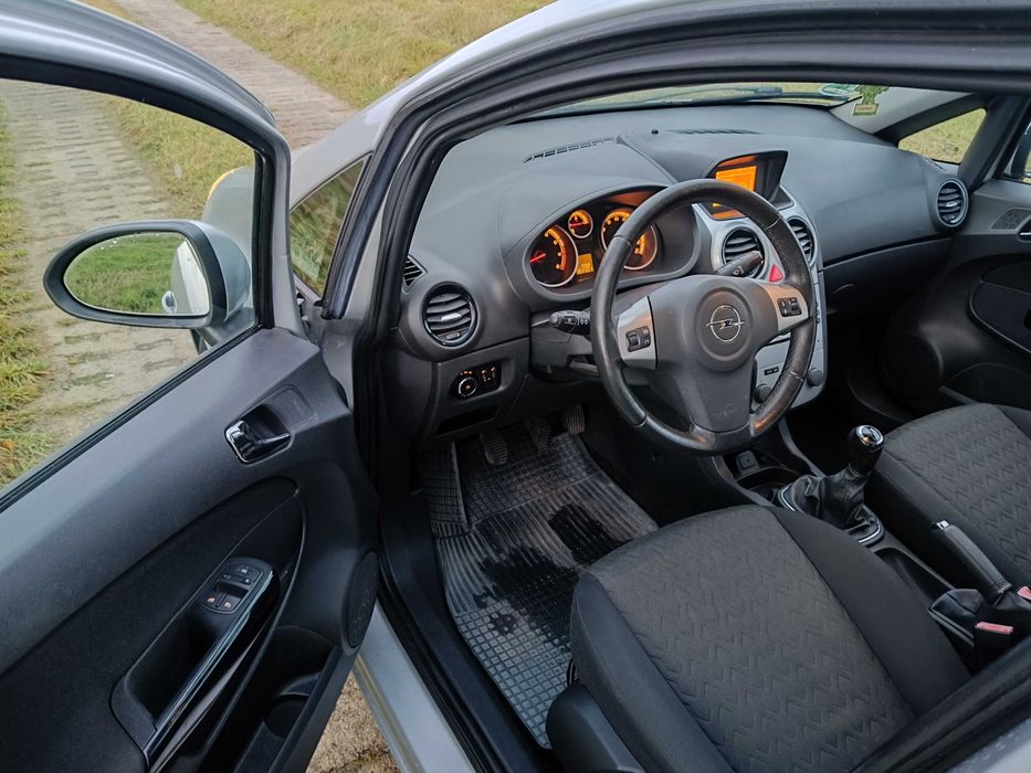 Opel Corsa D Lift 2013 rok nowy rozrząd ładna