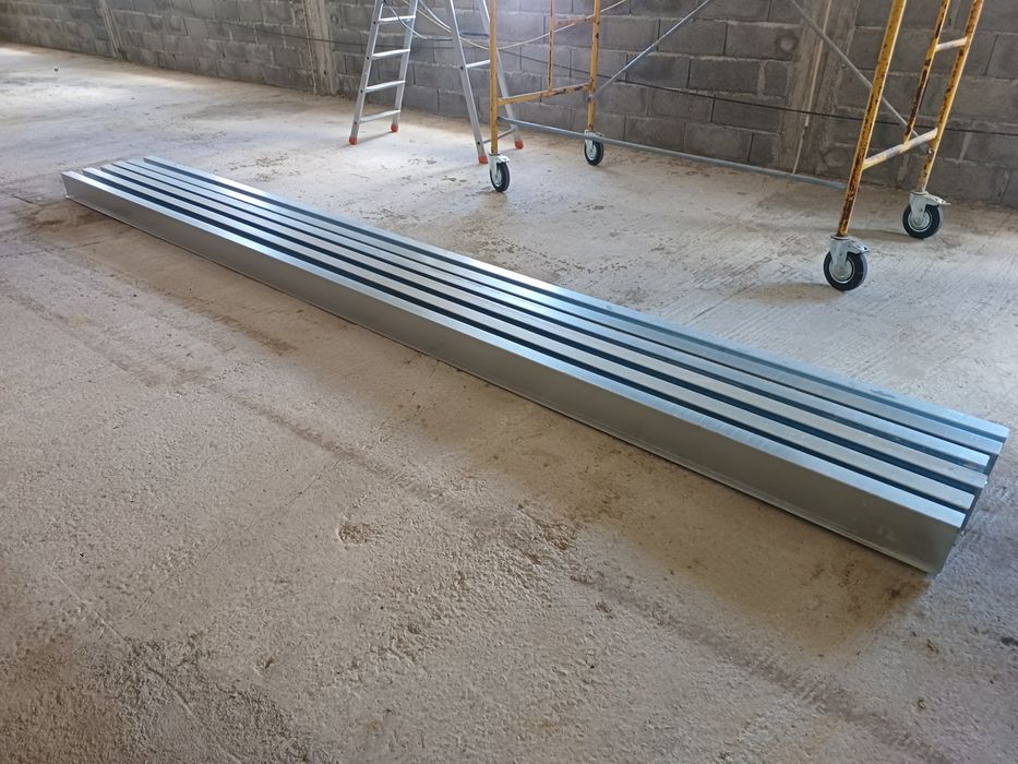 Estrutura metalica  6 omegas 5mt comprido x 14cm de altura novos