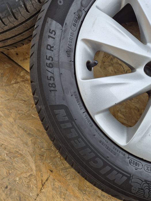 Koła alufelgi z oponami 15" Opel Corsa E Adam