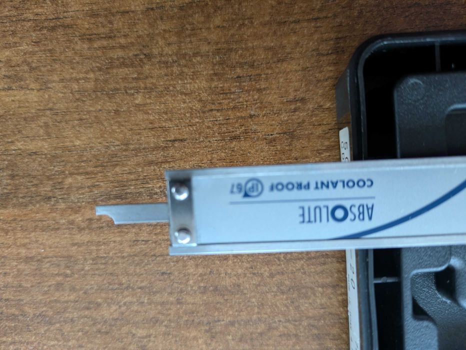 Mitutoyo   .Suwmiarka .