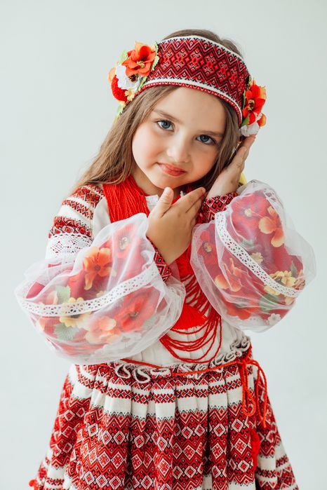 Прокат вишиванок доя дівчак та хлопців