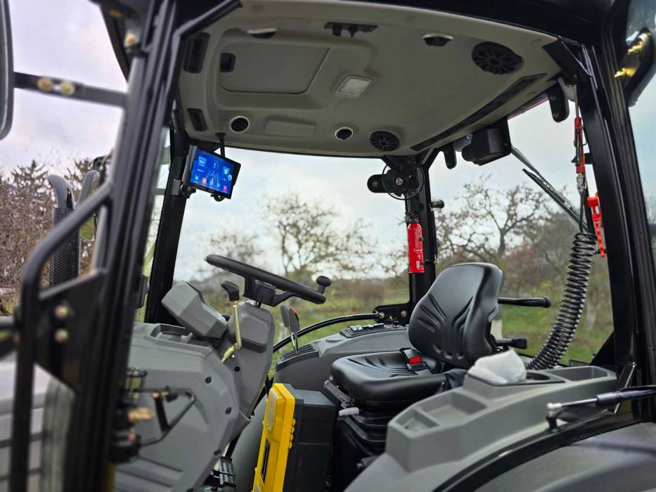 Мінітрактор трактор із заводською кабіною СКАУТ ТЕ-504СRX євронавіска