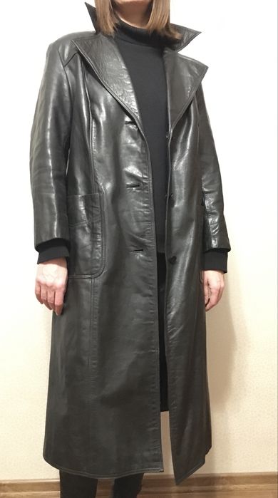 Шкіряне пальто, розмір L