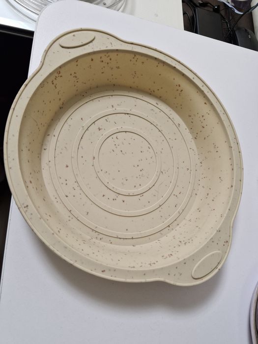 Чашки, ёмкости, форма.