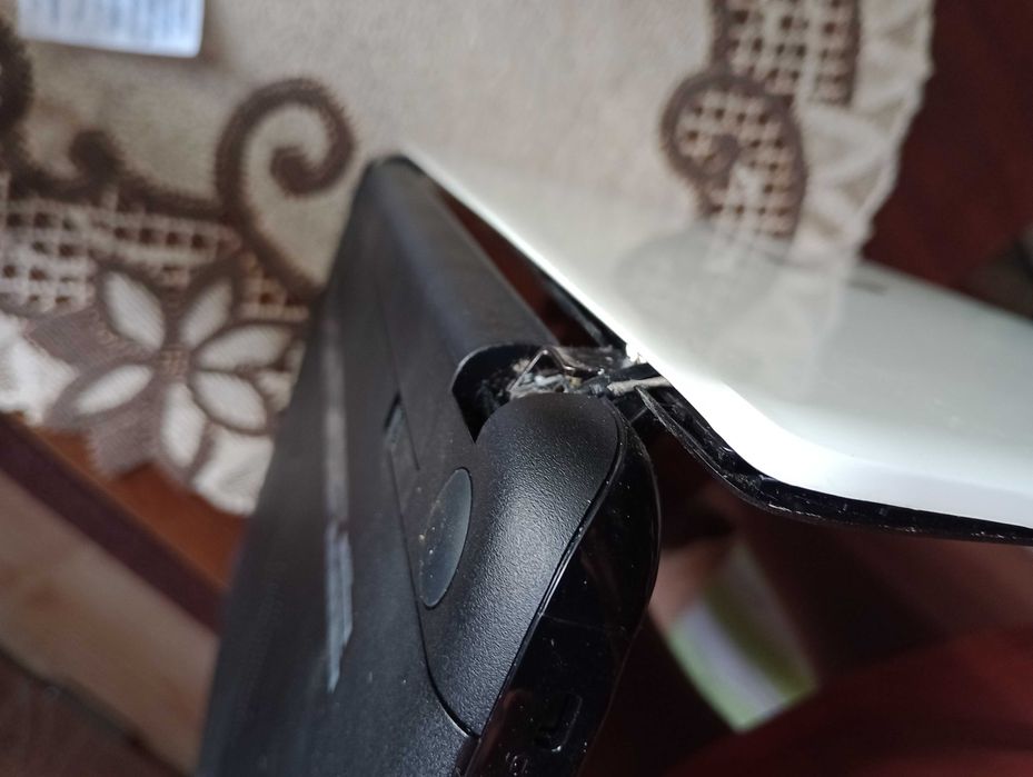 Używany na części lub do odnowienia Laptop Hewlett-Packard 15-R101NW