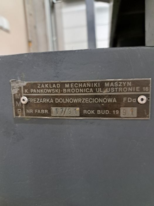 Frezarka dolnowrzecionowa
