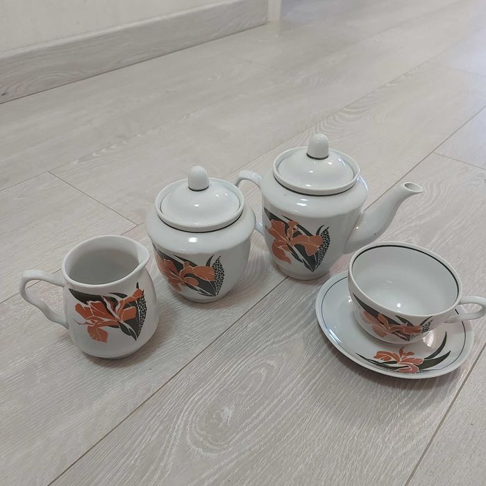 Сервіз на 6 персон та набір Дружковский фарфоровий завод