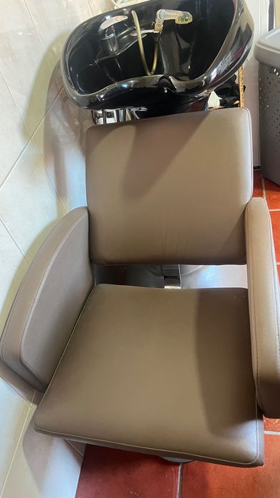 Rampa de lavagem cabelo e cadeira hidráulica
