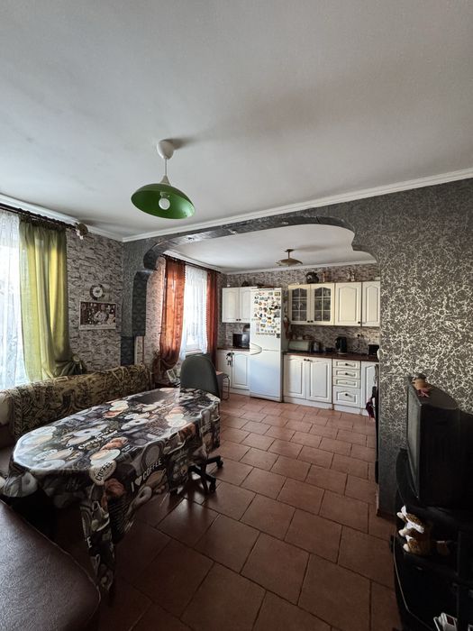 Продам будинок 120м , міцний і доглянутий з усіма коммунікаціями